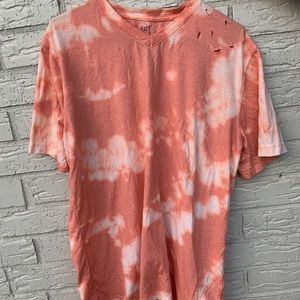 Men’s Distressed V-neck